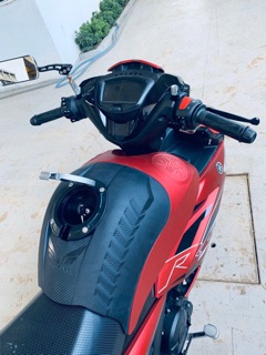 Thùng giữa kiểu mô tô exciter 150