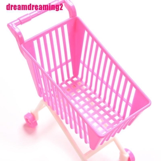 1 Búp Bê Barbie Mua Sắm