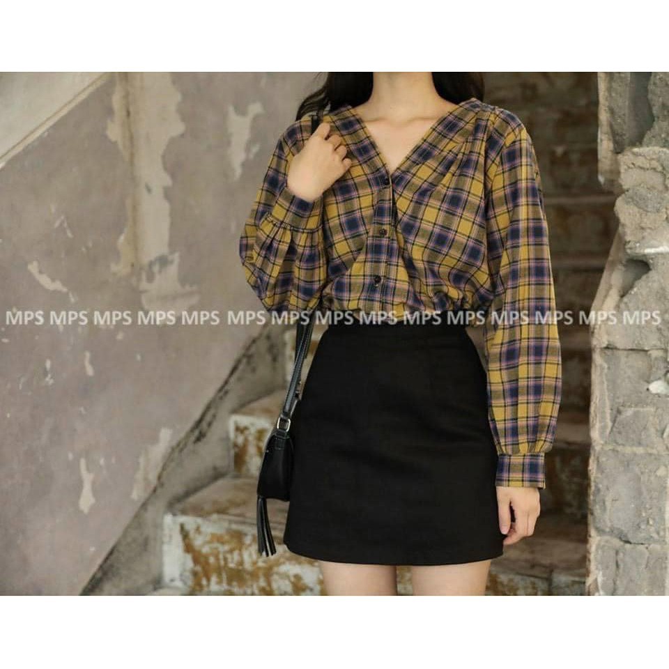 Chân váy chữ A có túi chéo