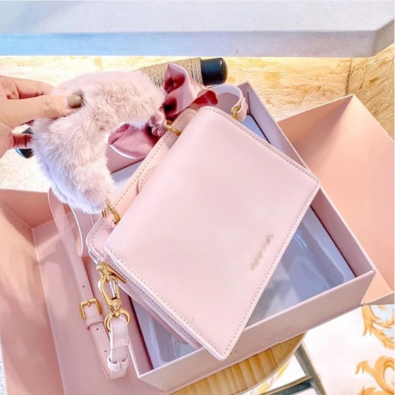 Túi Đeo Vai CK2 Màu Hồng Dễ Thương Thời Trang Cho Nữ50270223Vai Sang Trọng Với Quà Tặng