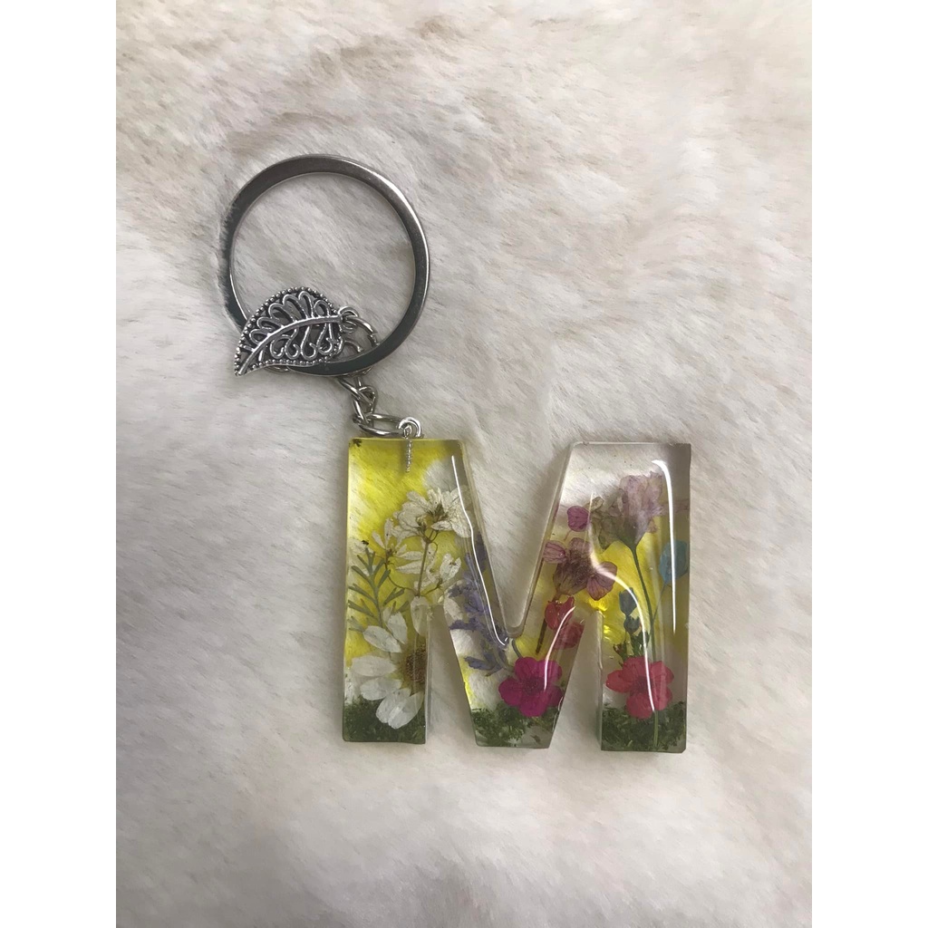 MÓC KHOÁ CHỮ RESIN THEO YÊU CẦU