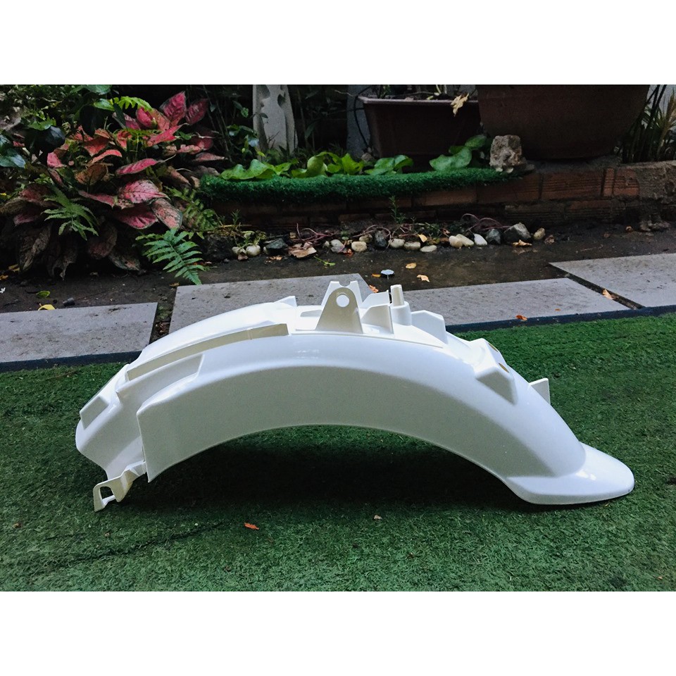 Dè sau cho cub mới