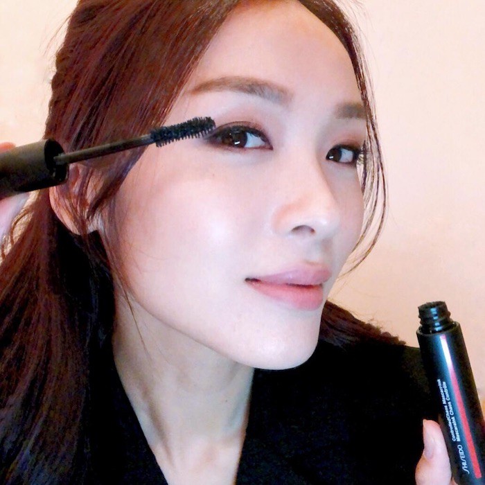 Mascara dày và dài mi cong vút Shiseido ControlledChaos MascaraInk