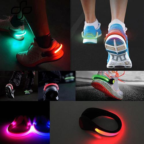 Kẹp đèn LED gắn giày thể thao