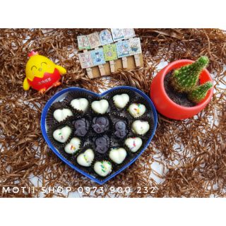 Hộp quà socola valentine size 16/ 16 viên