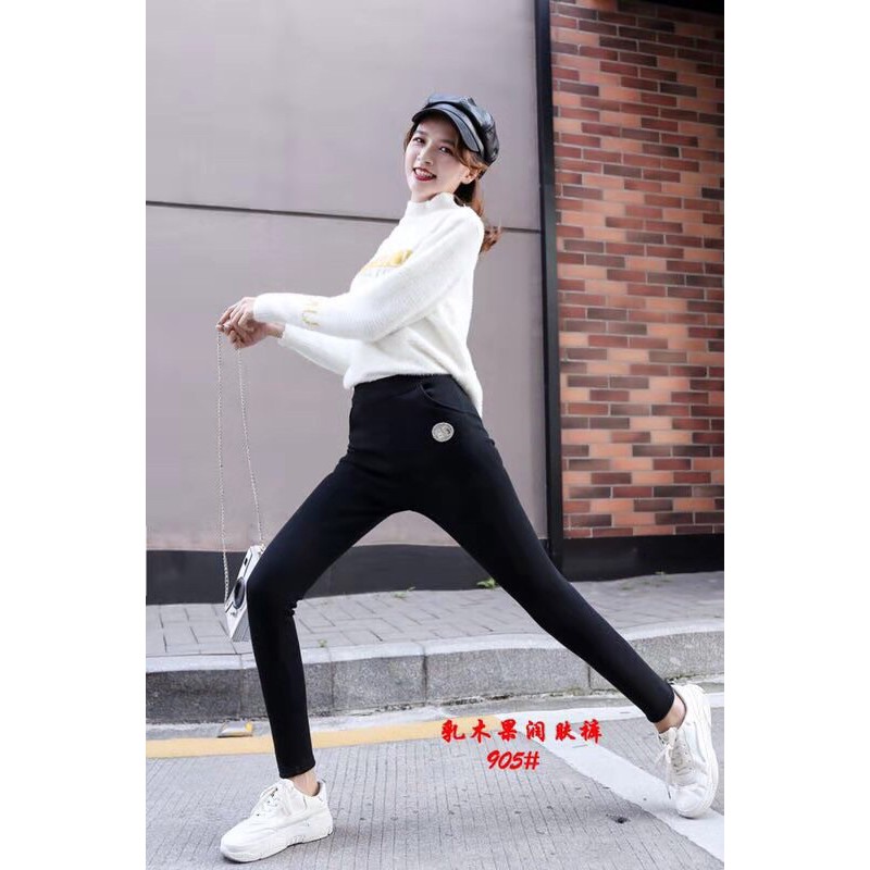 Quần legging trần lông tím dày dặn, ấm áp, cạp cao gen nhẹ bụng dưới, có túi. Hàng quảng châu cao cấp. Phom dưới 65kg.