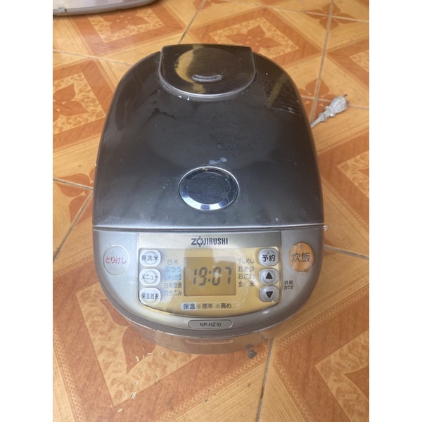 nồi cơm điện Nhật  Zojirushi NP-HZ10