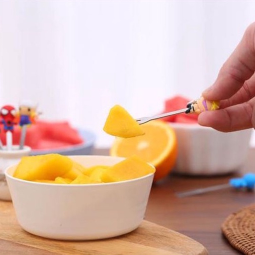 8 nĩa ăn trái cây XIAODUOJIAJU hình nhân vật Avengers xinh xắn