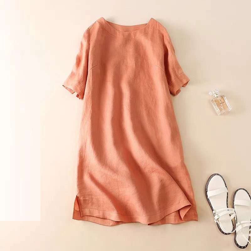 Đầm suông linen cổ tròn tay lỡ xẻ tà gấu, thời trang hè thu 2021