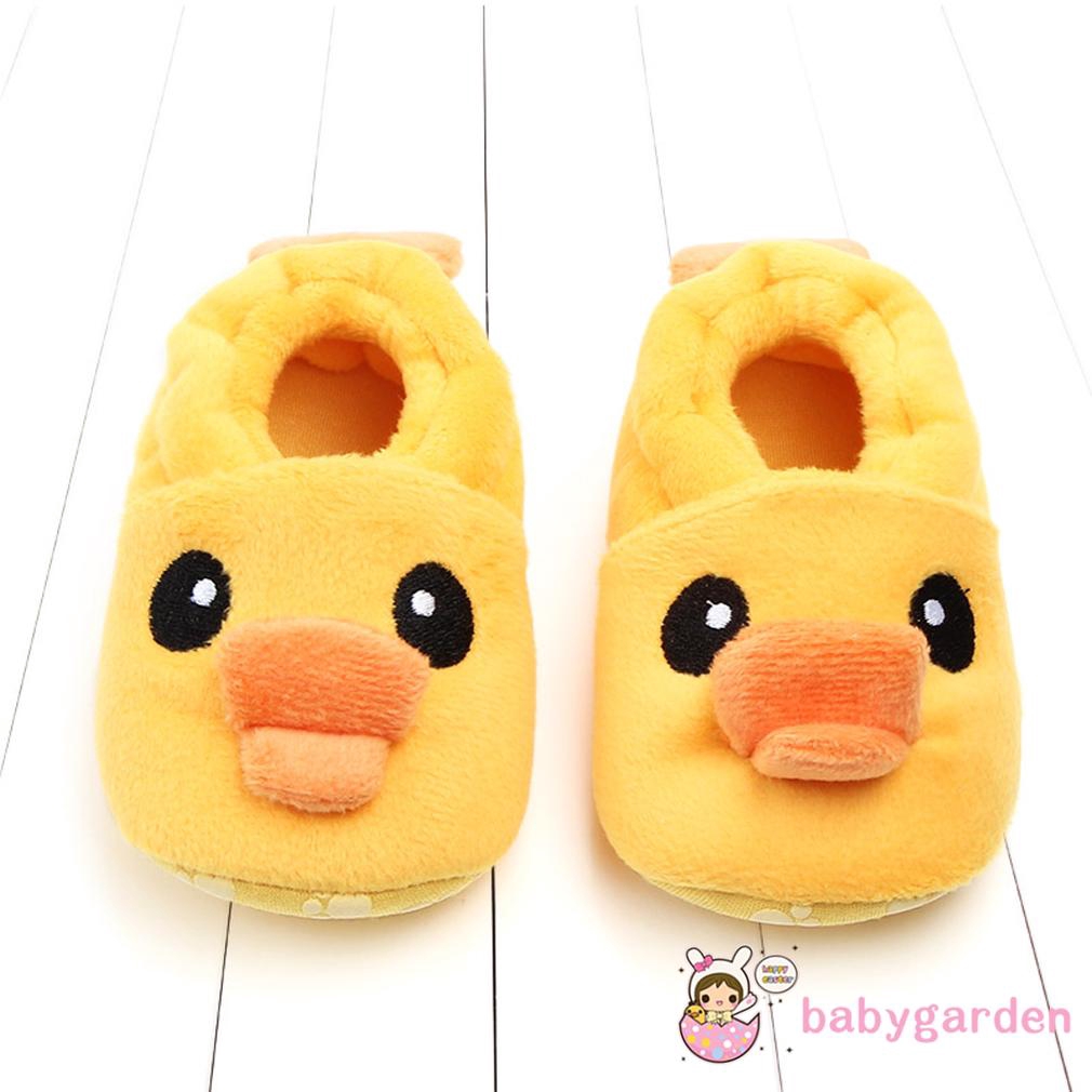 Giày đế mềm màu trơn thiết kế đáng yêu cho bé sơ sinh