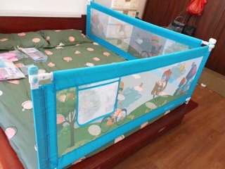 Thanh chắn giường cho bé yeu