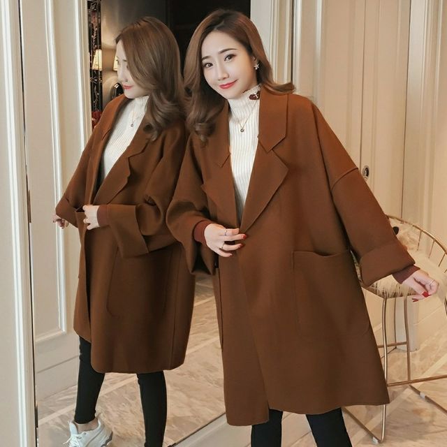Áo dạ ép mịn màng cực s ác nó chảnh cho các chị đây ạ, mặc đông này thì quá hợp luôn đây ạ. Giá lại quá hay de với em nó