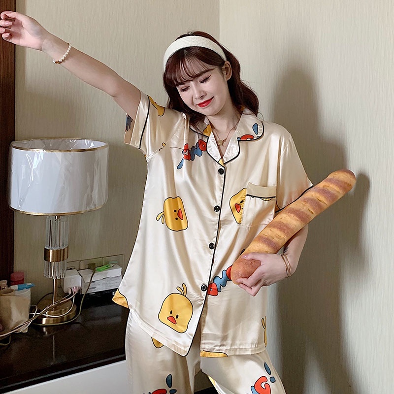 Bộ Đồ Ngủ Bằng Lụa Satin Siêu Nhẹ In Họa Tiết Hoạt Hình Dành Cho Nữ