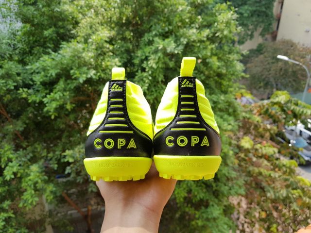 Giày đá bóng Copa không dây