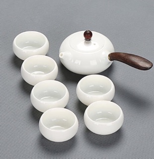 Bộ ấm chén trà Gốm trắng Đức Hoa