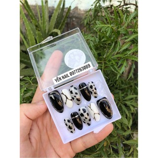 Móng giả thiết kế mắt mèo kim cương