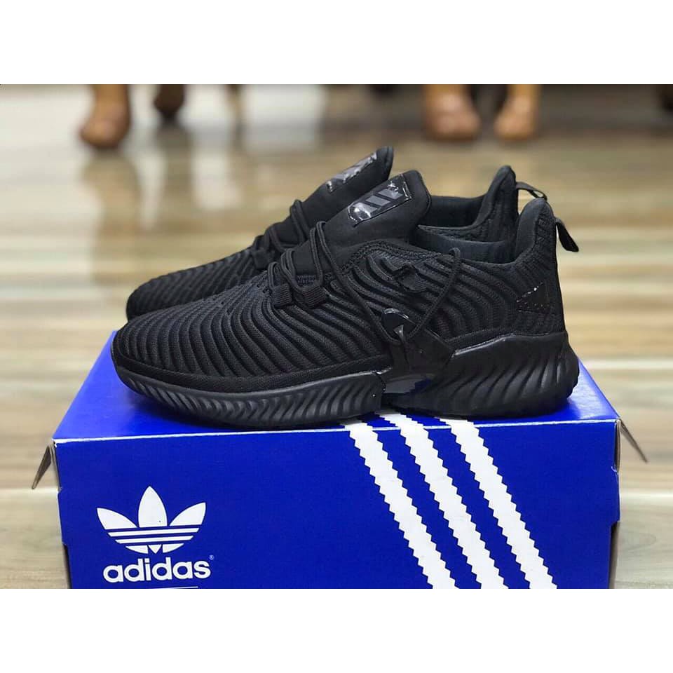 Giày thể thao nữ Alphabounce