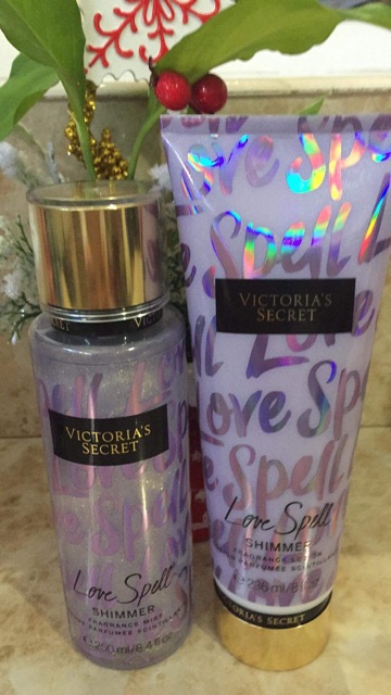 Xịch thơm kim tuyến và lotion kim tuyến VICTORIA SECRET