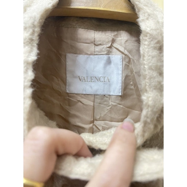 Áo khoác lông Valencia
