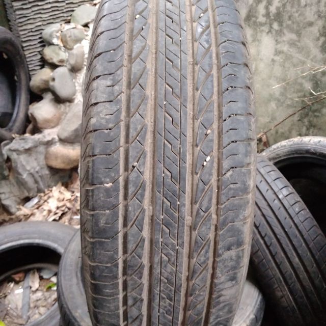 Lốp ô tô siêu lướt 95% 235/70/15 bridgestone thái lan