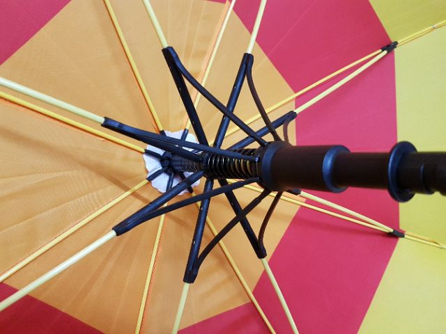 Dù ngũ sắc che mưa nắng ,đường kính 120cm,dài 95cm