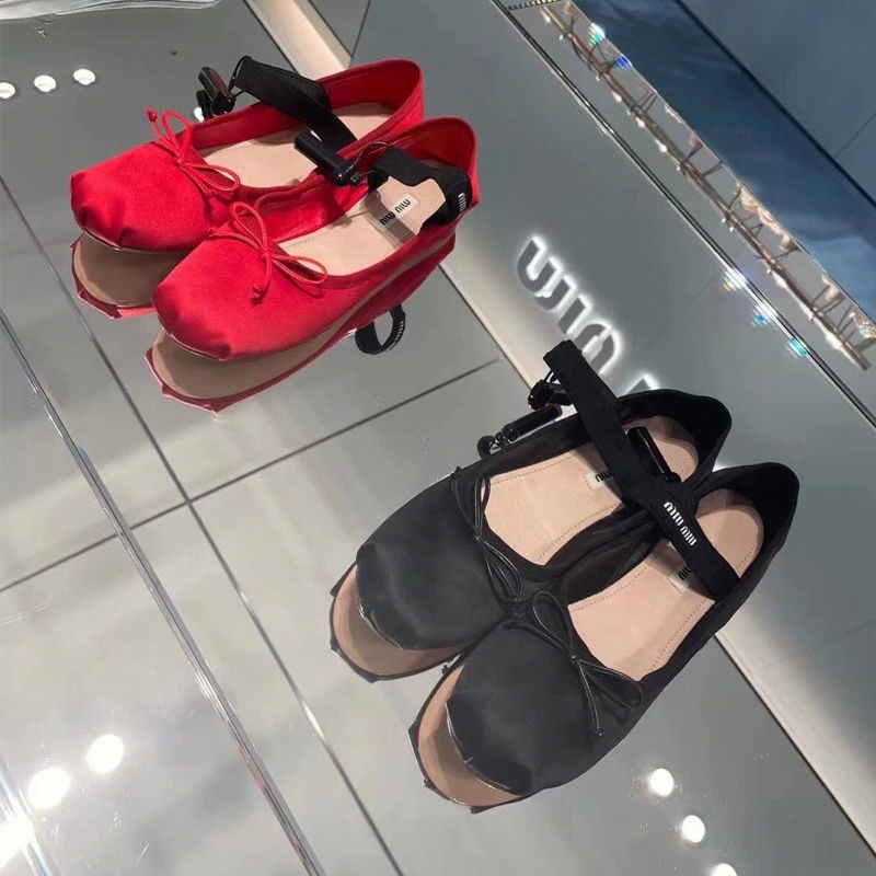 Miu miu Giày Múa Ba Lê Đế Phẳng Mary Jane Một Gói Hàng Bằng Lụa Satin Đính Nơ Cho Nữ