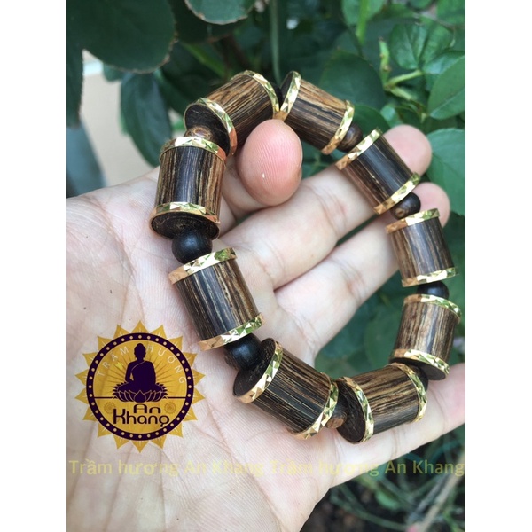 Vòng tay trầm hương sánh chìm cao cấp