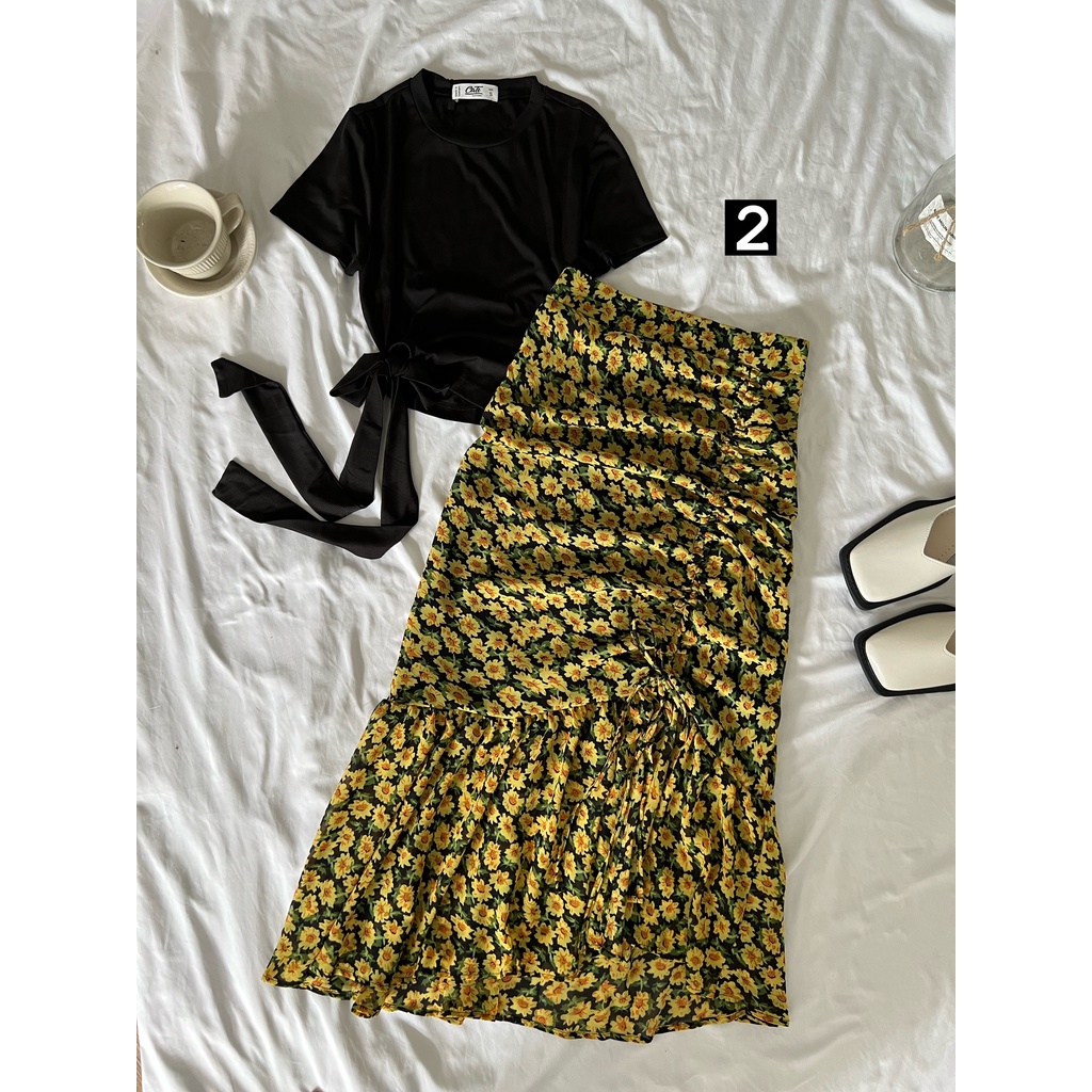 Set áo crotop phối chân váy hoa rút eo