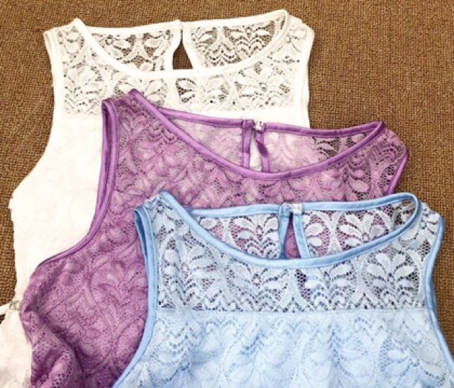 Đầm ren SPEECHLES dư xịn cho bé