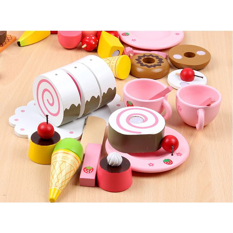 Set đồ chơi bánh ngọt, trái cây cho bé gái.
