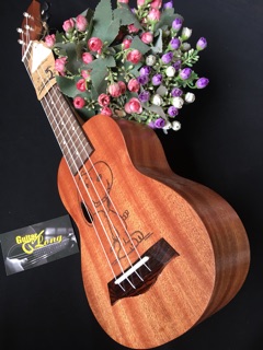 Đàn Ukulele Soprano MHĐ CC-550 CB2