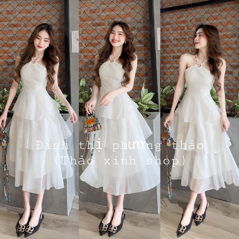 Đầm maxi trắng cổ yếm 3 tầng voan