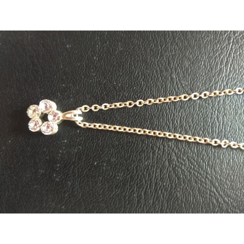 Vòng cổ mặt 5 viên đá cz khoá bạc