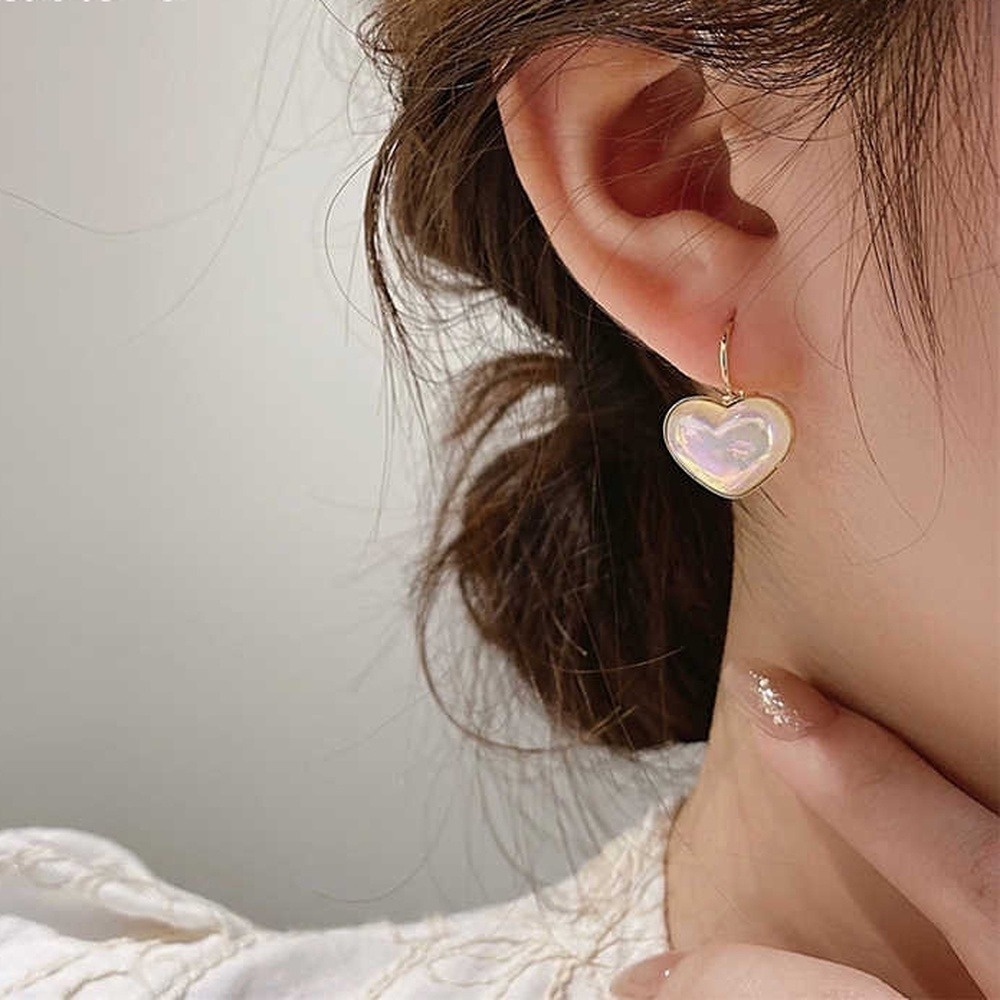 Bông Tai HìNh TráI Tim ĐíNh NgọC Trai Giả Cao CấP