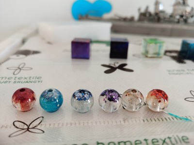 Khuôn silicone St.kunkka 6 ô có lỗ hạt đúc resin epoxy làm trang sức