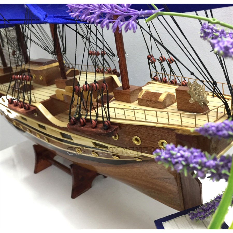 Mô hình thuyền gỗ thuyền trang trí tàu chở hàng France II - Thân dài 60cm - Buồm vải đỏ - Gỗ tràm bông vàng tự nhiên | BigBuy360 - bigbuy360.vn