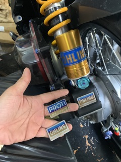 Tem titan xịn khò lửa