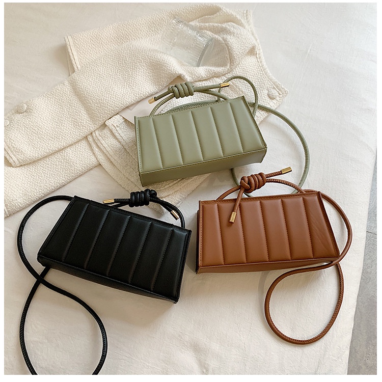 Túi đeo chéo thanh lịch cho nữ Retro fashion/black red brown three colors available IELGY