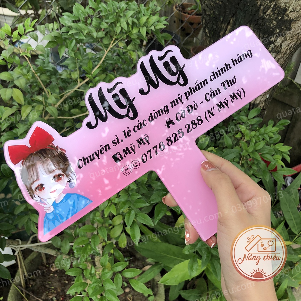 Mẫu biển mica tay cầm ghép hình cô gái dễ thương - Dành cho các shop bán mỹ phẩm online - Thiết kế theo yêu cầu