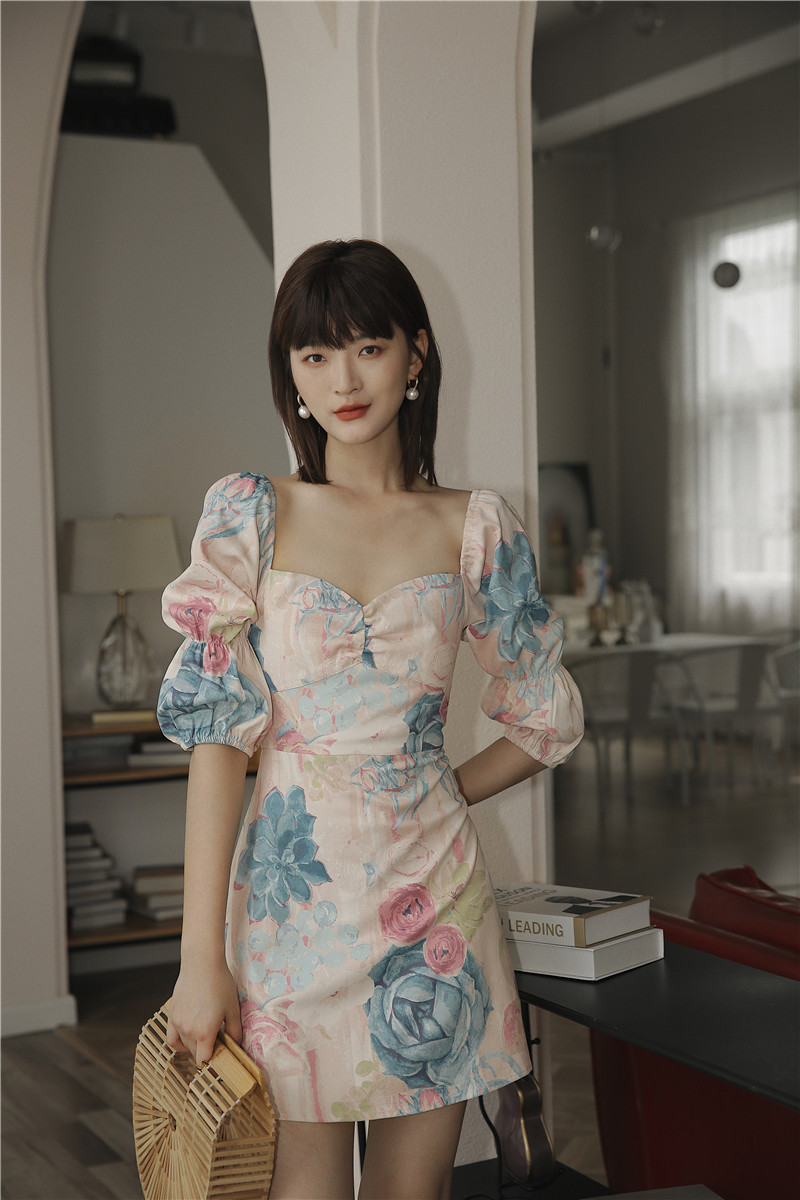 Đầm Nữ Tay Phồng Cổ Vuông Họa Tiết Sơn Dầu Thời Trang | BigBuy360 - bigbuy360.vn
