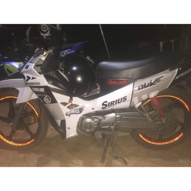 Tem trùm sirius 110 trắng đen bạc