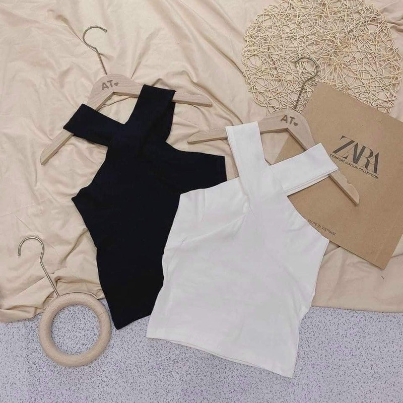 Áo thun cổ yếm