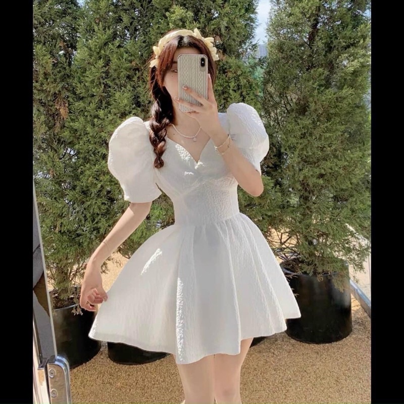 ĐẦM GẤM XỐP CỔ V RÃ NGỰC NÚT BỌC