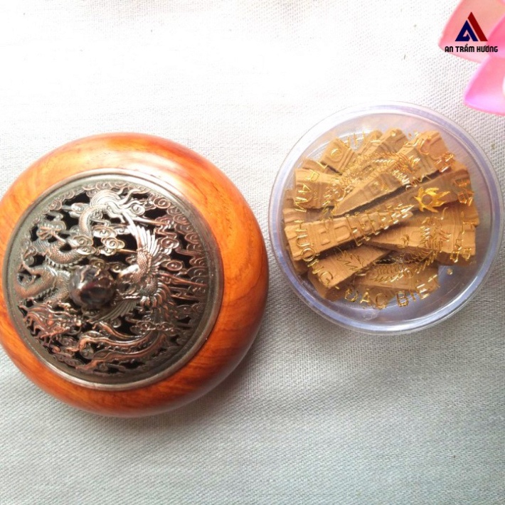 3 nụ Trầm Nụ Tháp - Trầm Nụ Việt Nam
