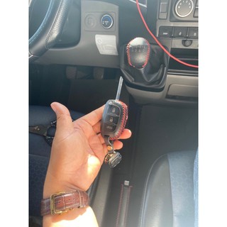 Bọc cần số hyundai Solaty da bò 100%