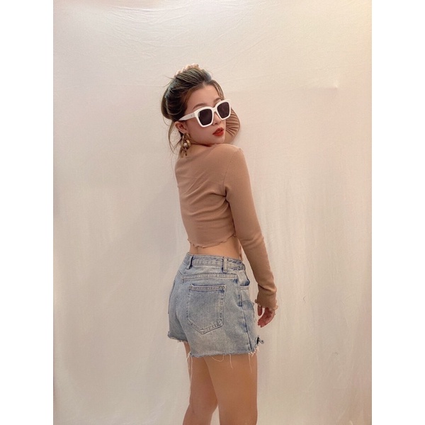 Áo croptop dài tay cột trước vnxk