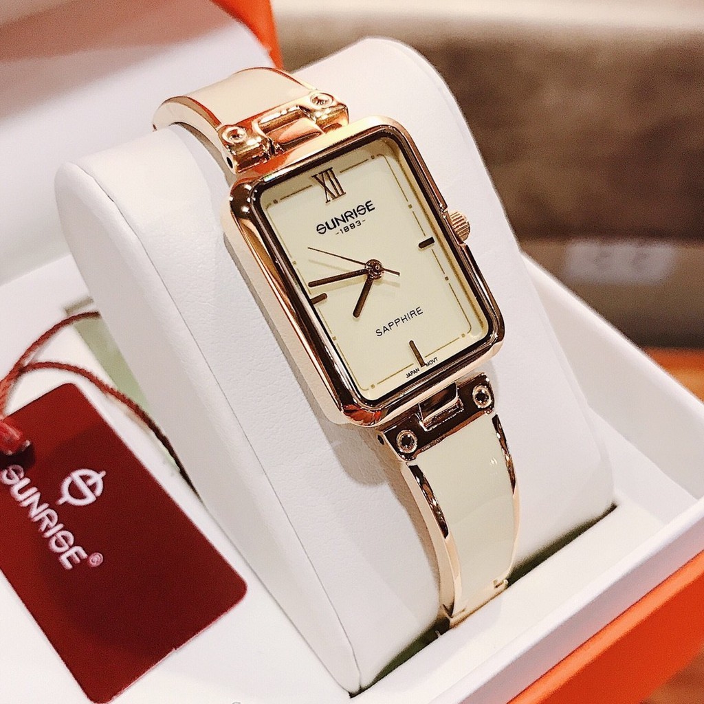 Đồng Hồ Nữ Sunrise 9990SA Mặt Vuông - Lắc Tay - Size 30mm (Vàng nhạt)