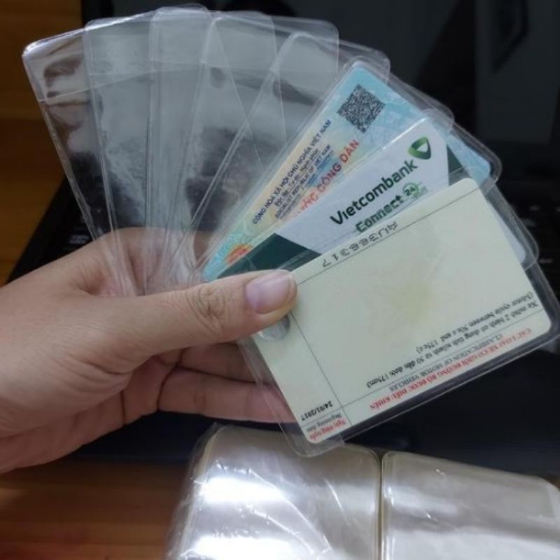 Bọc căn cước công dân , bao đựng cccd, túi đựng căn cước, thẻ ATM chất liệu nhựa PVC cao cấp dẻo trongcó nắp