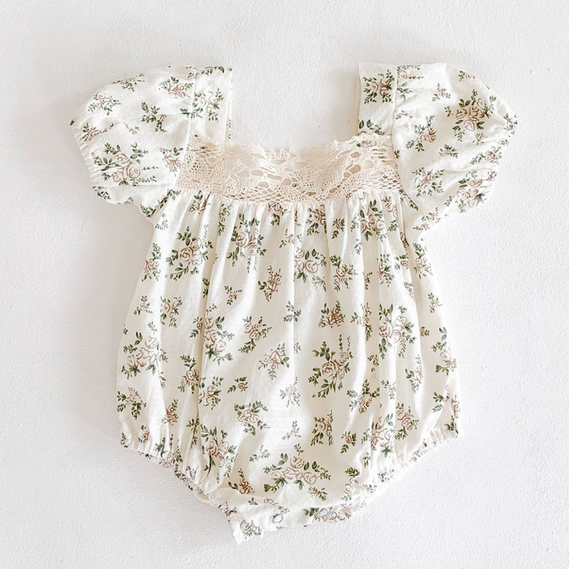 Bộ đồ gồm áo liền quần in hoa + mũ bằng cotton cho bé gái