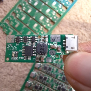 Mạch sạc pin 18650 /lithium...3.7v kiêm nguồn 5v
